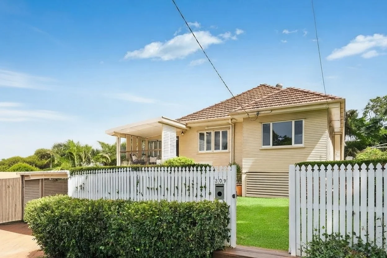 309 Long Street East, Graceville QLD 4075