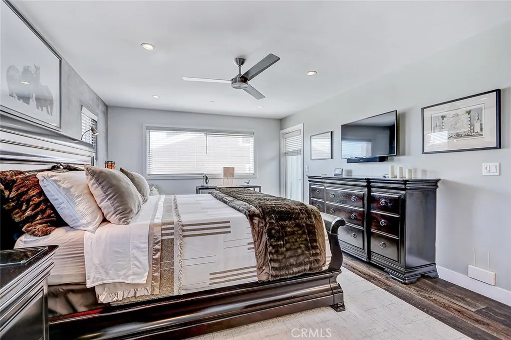 Additional image 79 of 1074 7th St, Hermosa Beach, CA 90254