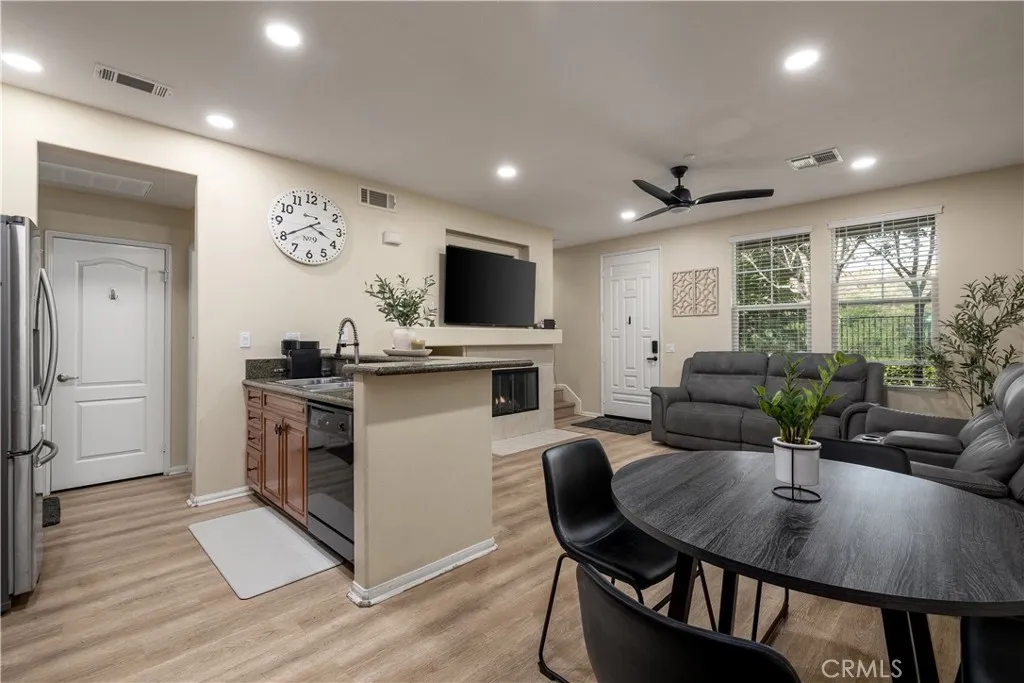 Additional image 5 of 30505 Canyon Hills Road Unit 203, Lake Elsinore, CA 92532