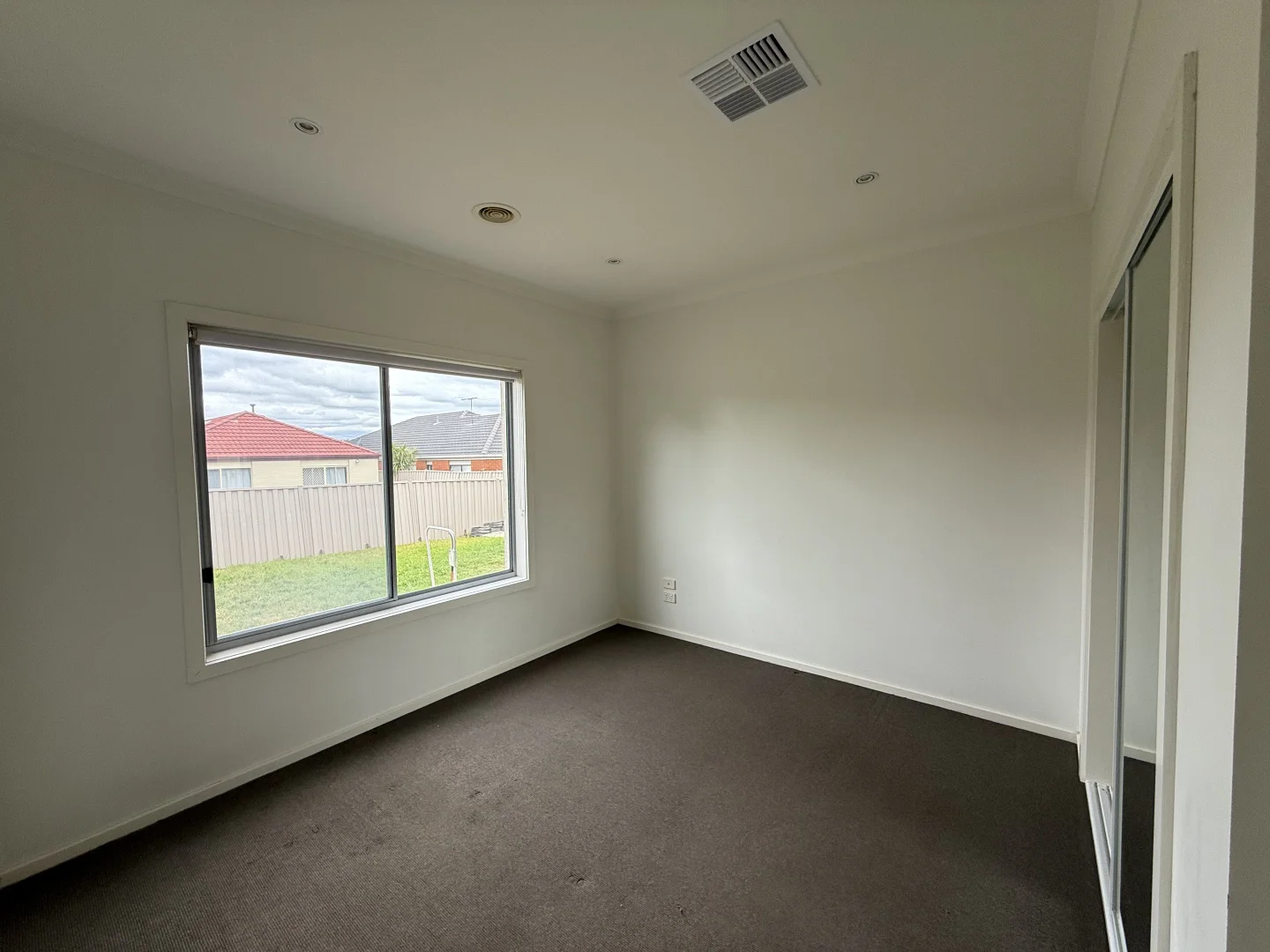 Additional image 12 of 5 Oakview Parade, Caroline Springs VIC 3023