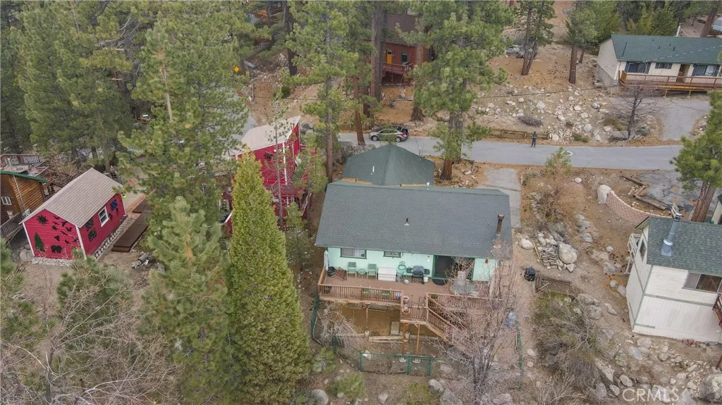 Additional image 38 of 39177 Arapahoe Road, Fawnskin, CA 92333
