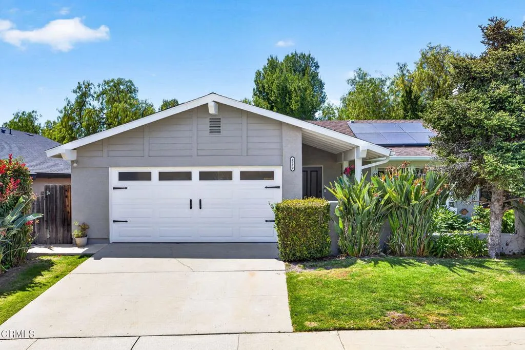 1570 Burning Tree Drive, Thousand Oaks, CA 91362 photo 2