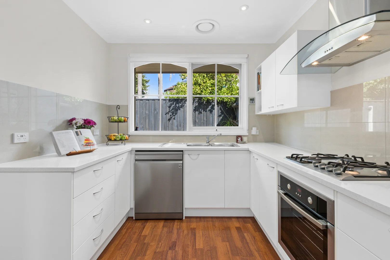 Additional image 5 of 10/144 Warren Road, Mordialloc VIC 3195