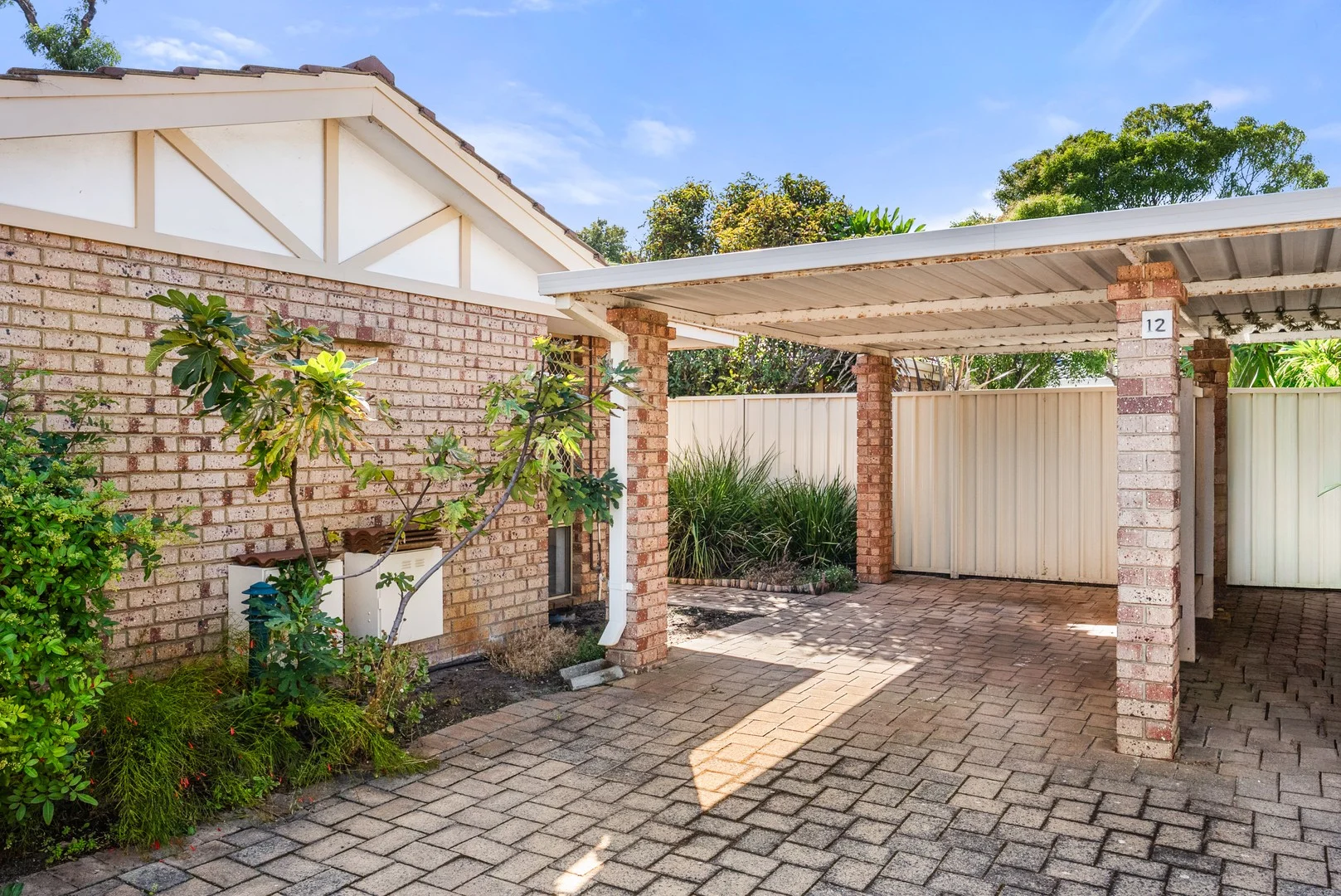 11/8 Merope Close, Rockingham WA 6168