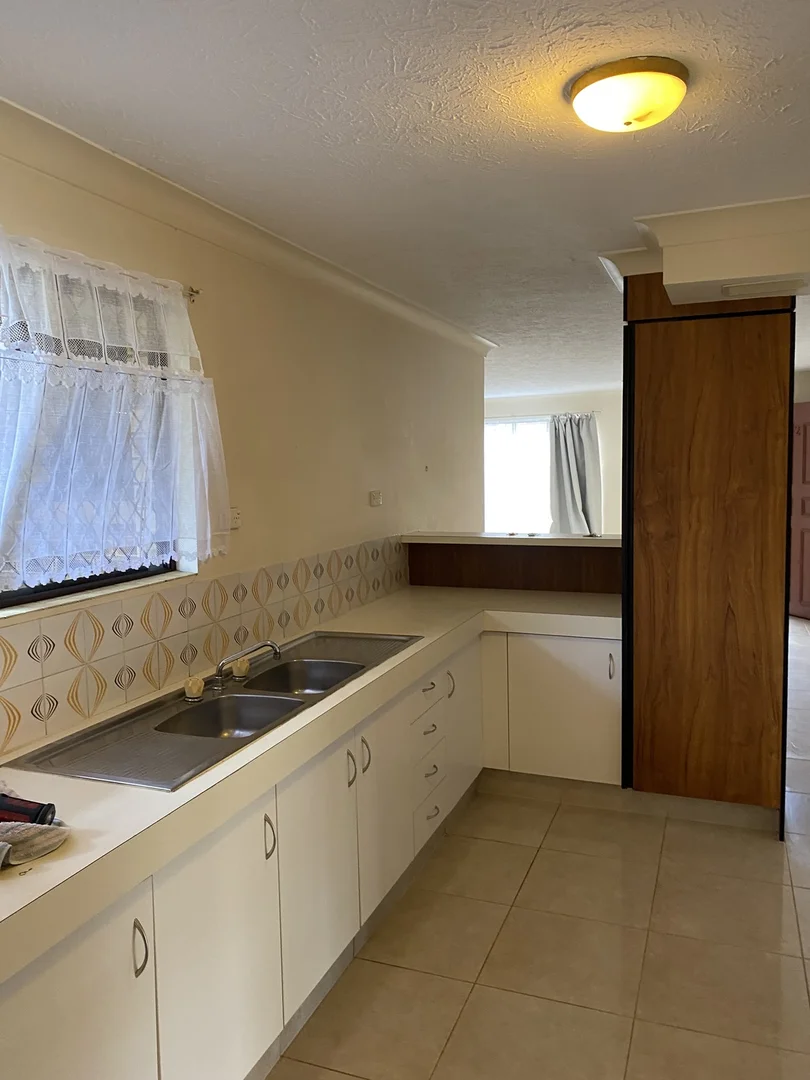 Additional image 3 of 2/8 Christina Court, Mermaid Waters QLD 4218