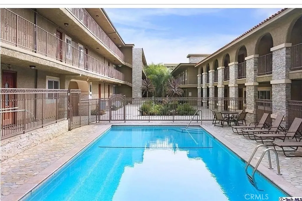 Additional image 3 of 3220 Altura Avenue Unit 331, La Crescenta, CA 91214