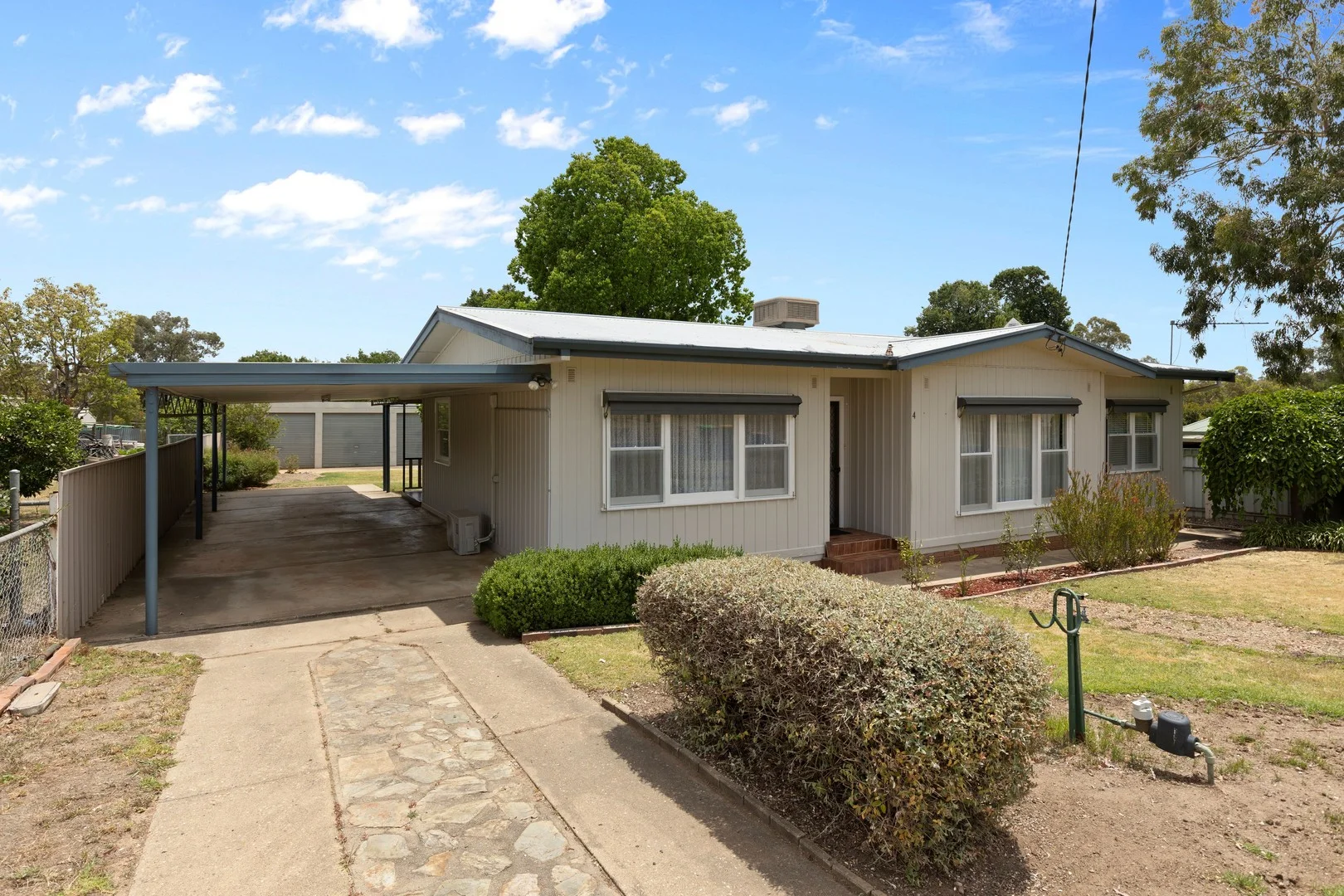 4 Young Street, Tarcutta NSW 2652