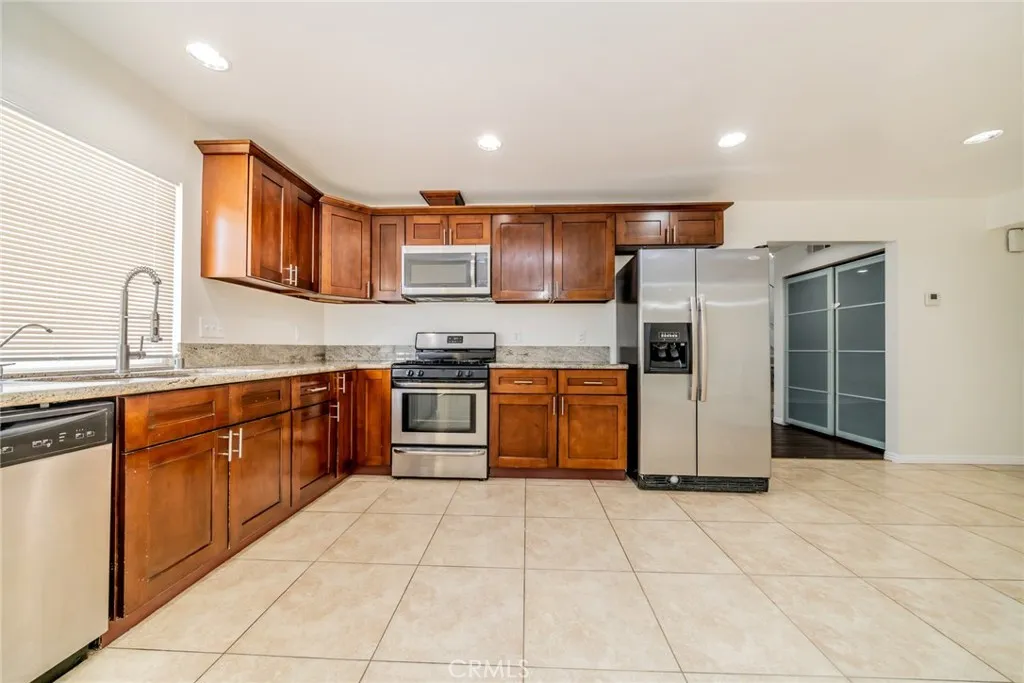 Additional image 13 of 2616 S Moorland Pl, West Covina, CA 91792