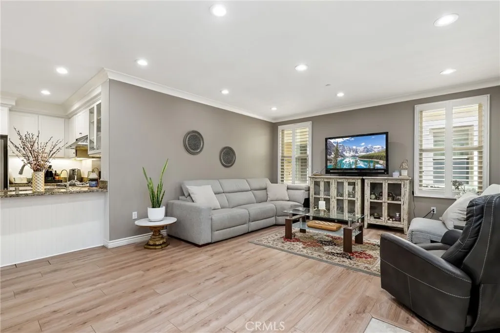 Additional image 36 of 59 Kempton, Irvine, CA 92620