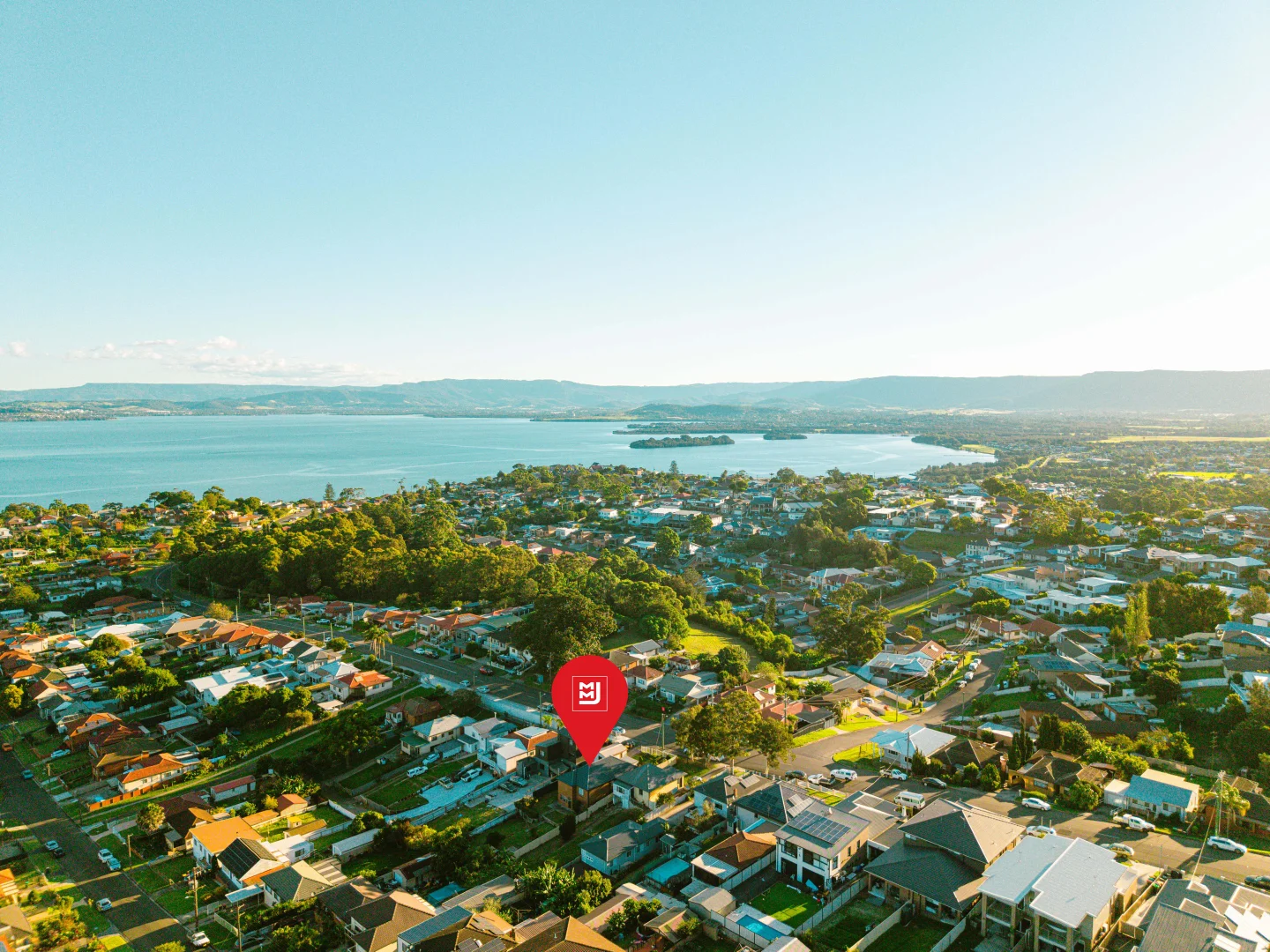 Additional image 22 of 23 Lake Heights Road, Lake Heights NSW 2502