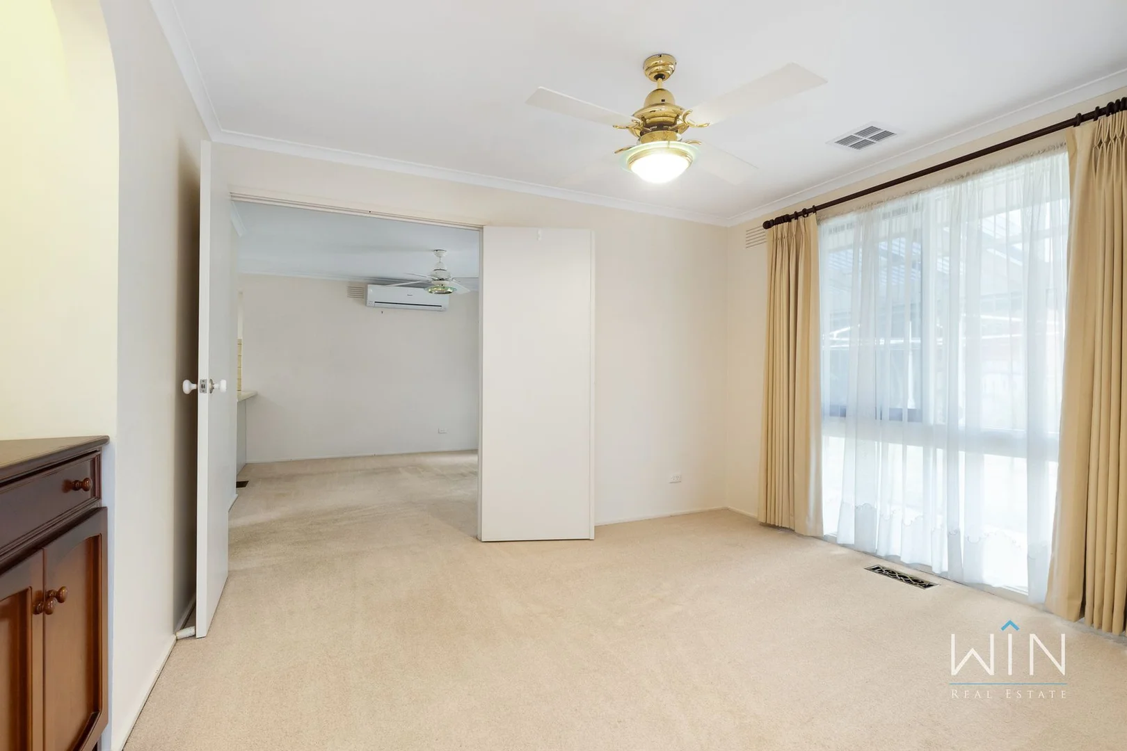 13 Selbourne Way, Mulgrave VIC 3170 photo 5