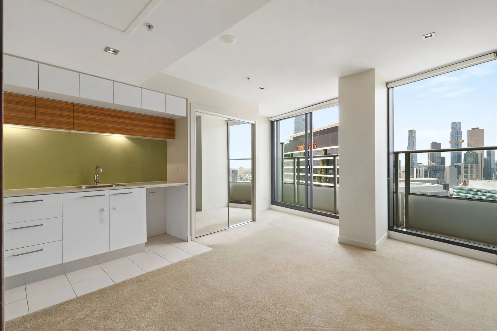 2909B/100 Harbour Esplanade, Docklands VIC 3008