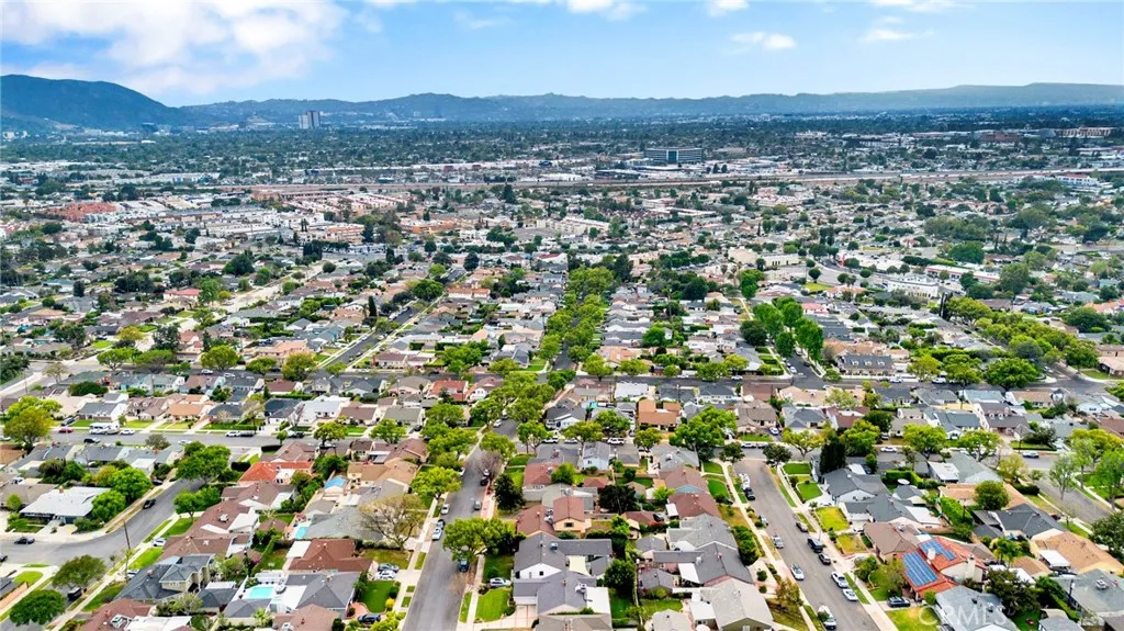 Additional image 99 of 633 Groton Drive, Burbank, CA 91504