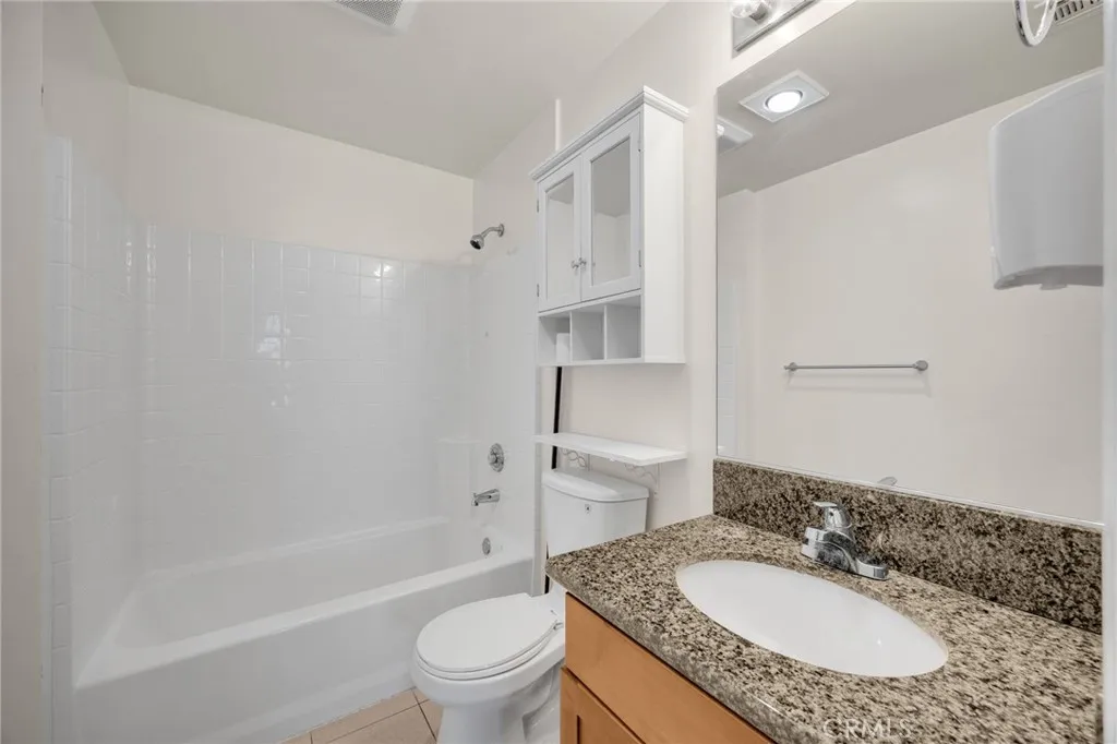 Additional image 19 of 6938 Laurel Canyon Boulevard Unit 303, North Hollywood, CA 91605