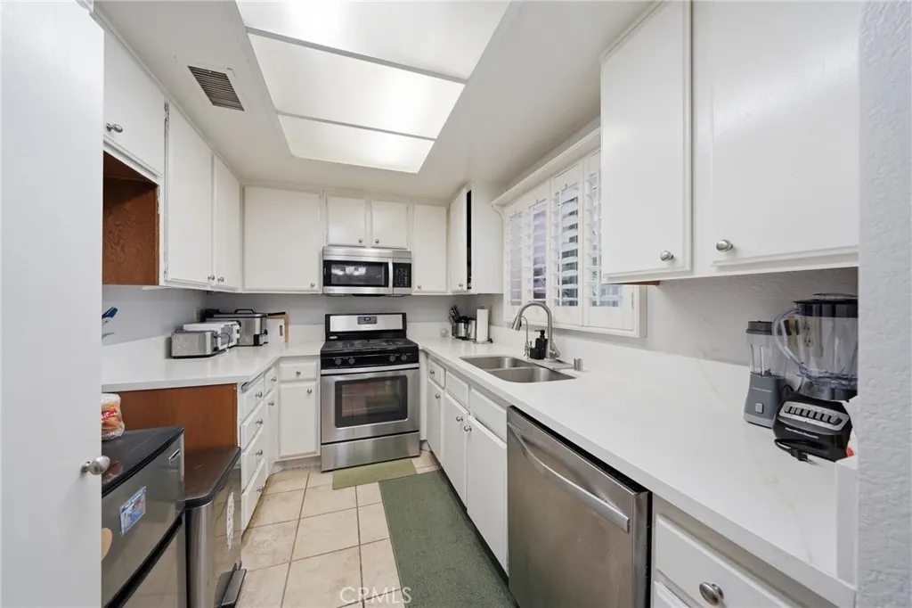 Additional image 9 of 10452 W Briar Oaks Dr, Stanton, CA 90680