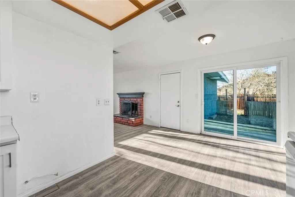 Additional image 23 of 40974 156th Street E, Lake Los Angeles, CA 93535