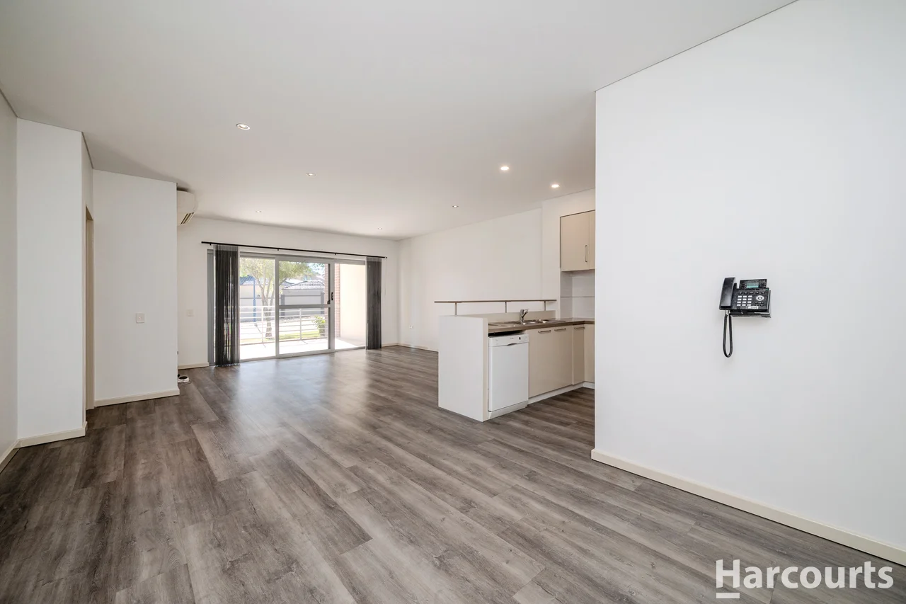 Additional image 6 of 7/10 Roebuck Drive, Salter Point WA 6152
