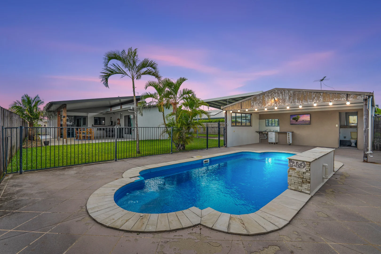 Additional image 5 of 50 Monash Way, Ooralea QLD 4740