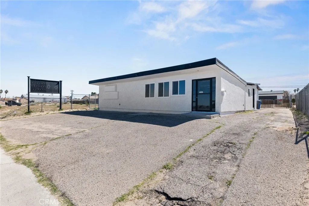 Additional image 75 of 25441 W Main St, Barstow, CA 92311