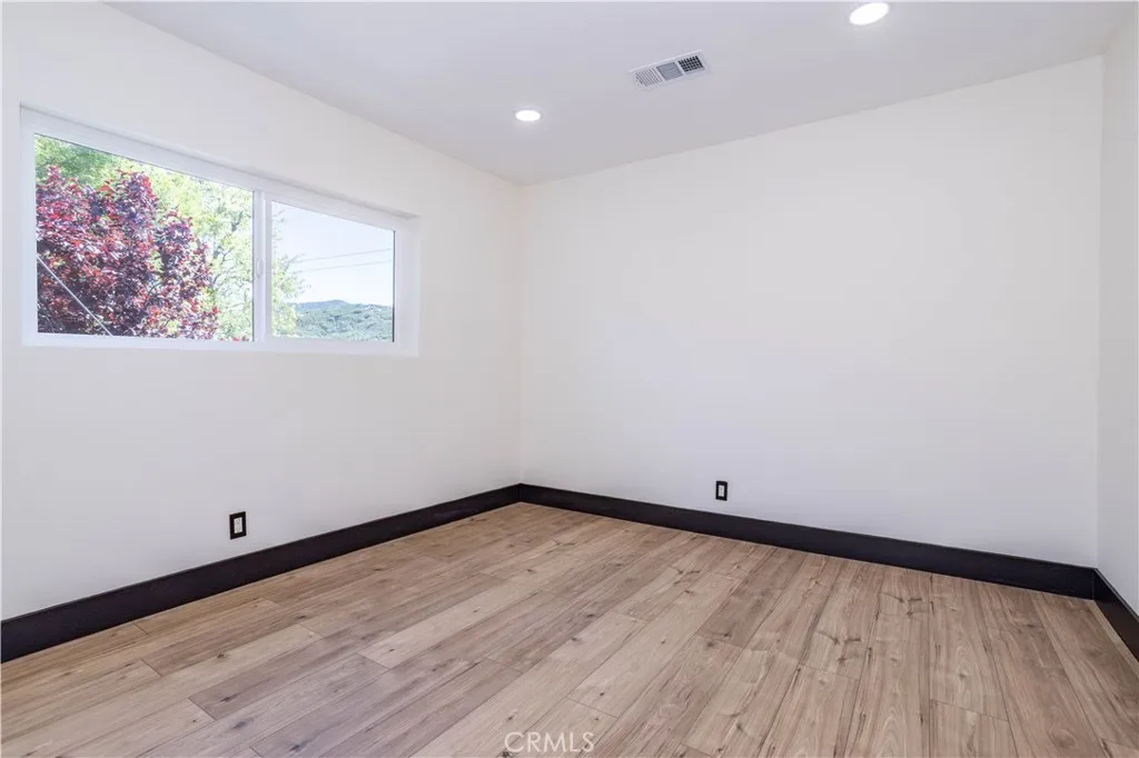 Additional image 37 of 42640 Ranch Club Rd, Lake Hughes, CA 93532