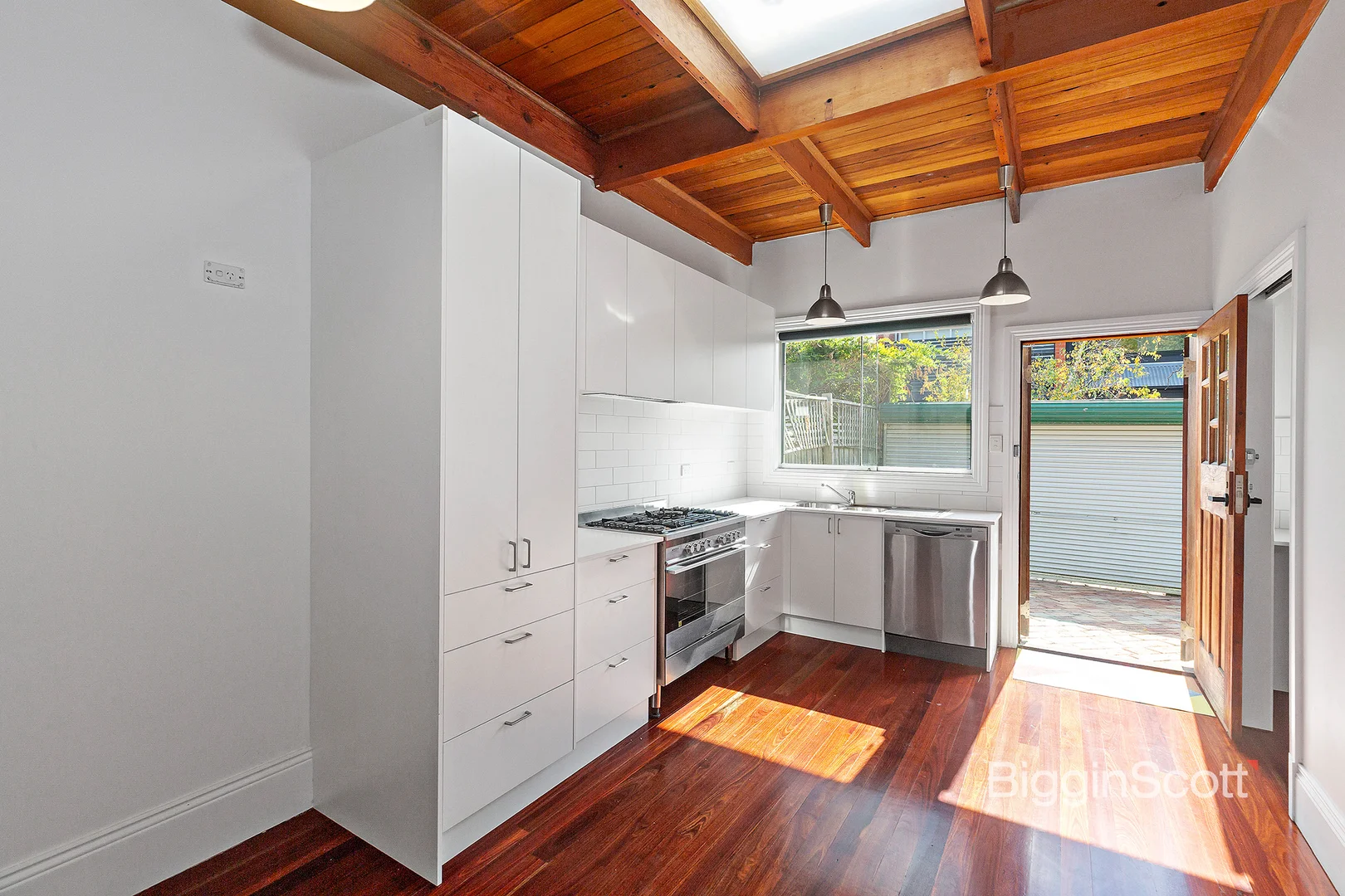 525 Swan Street, Richmond VIC 3121 photo 2