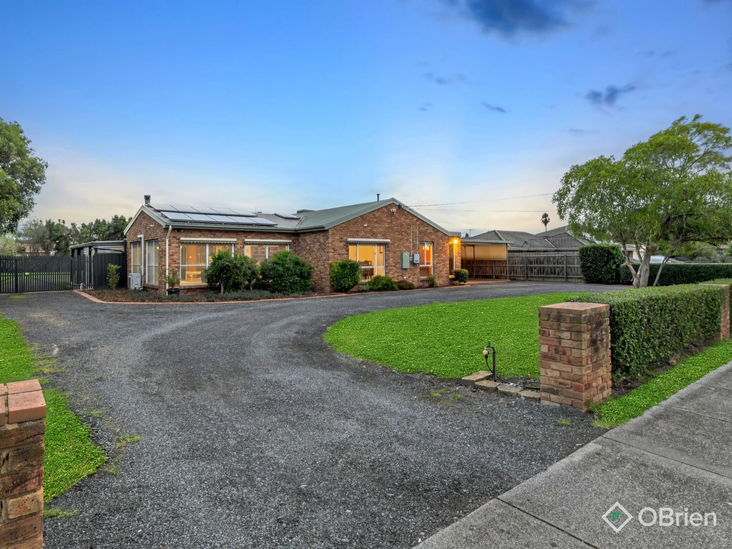 22 Huon Park Road, Cranbourne North VIC 3977