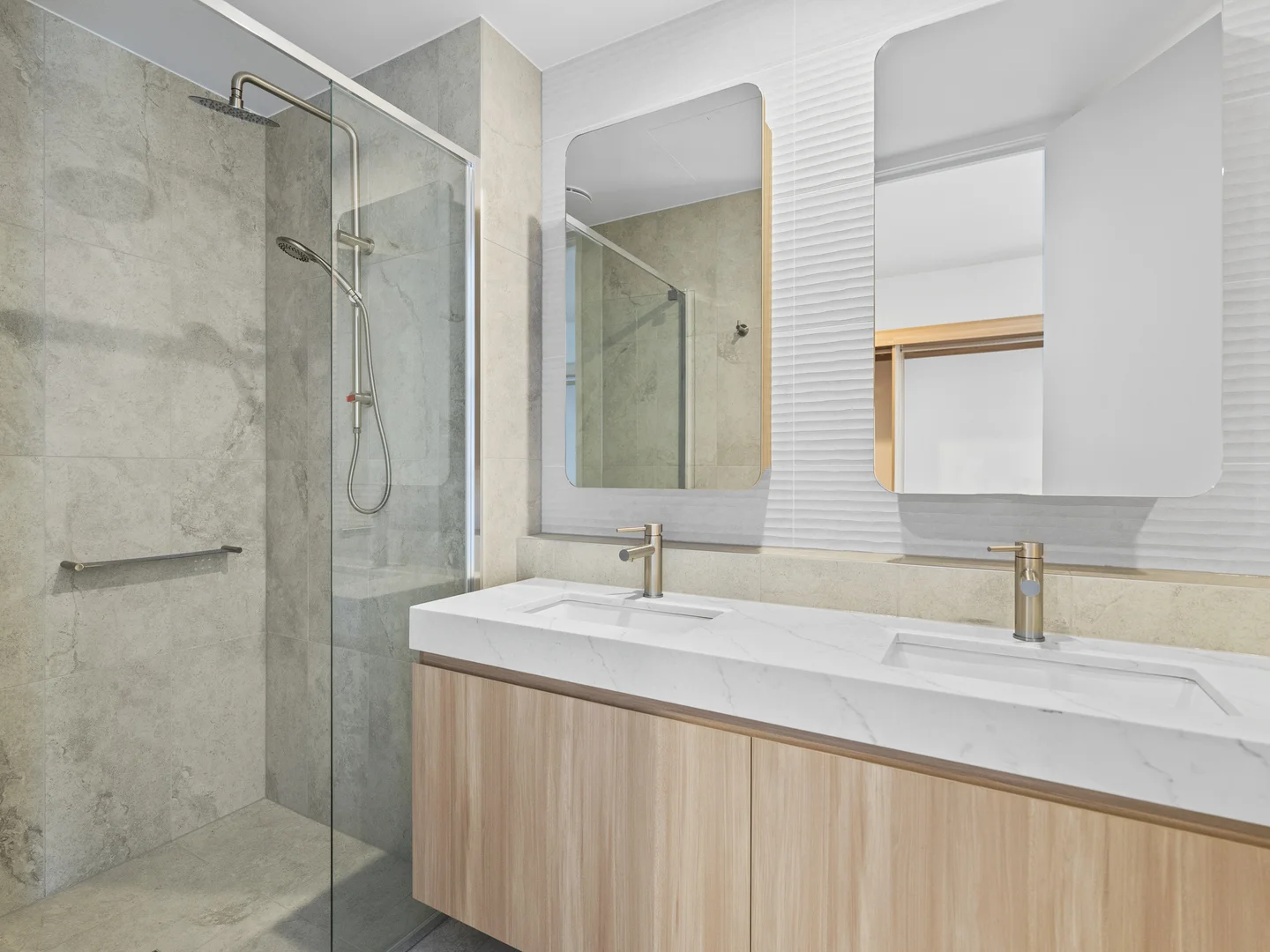 Additional image 9 of 1302/15 Peerless Ave, Mermaid Beach QLD 4218
