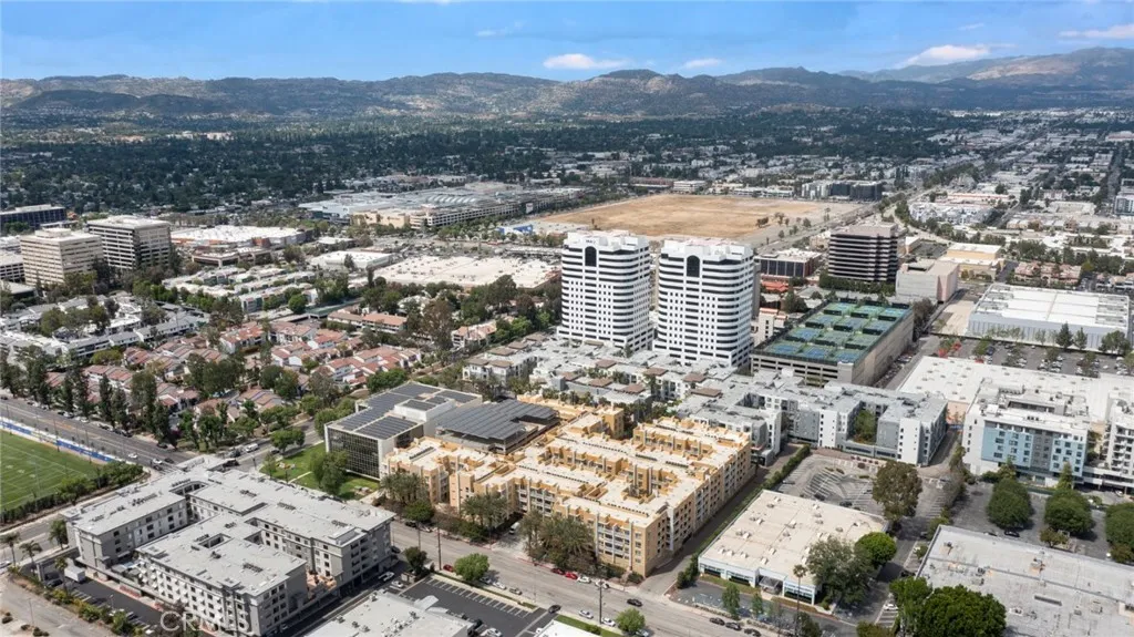 Additional image 97 of 21301 Erwin Street Unit 228, Woodland Hills, CA 91367