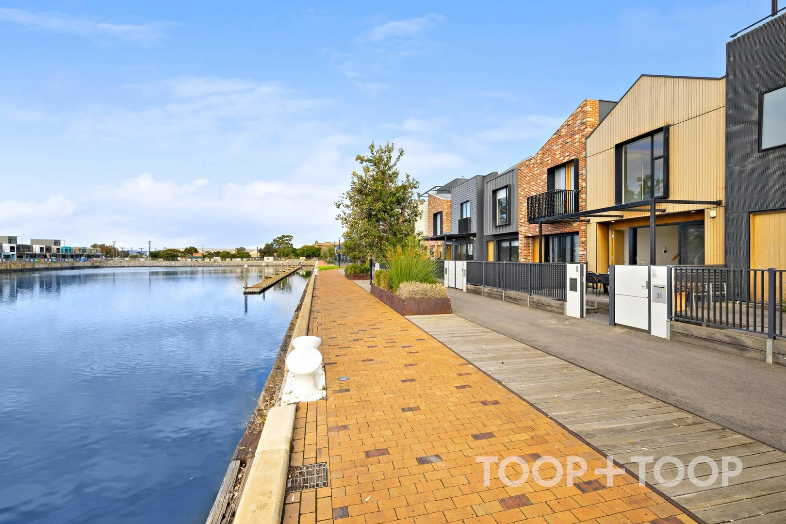 33 Albany Lane, Port Adelaide SA 5015