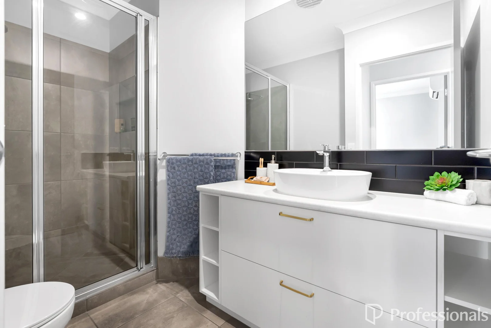 Additional image 17 of 16B2 Kidston Street, Bungalow QLD 4870