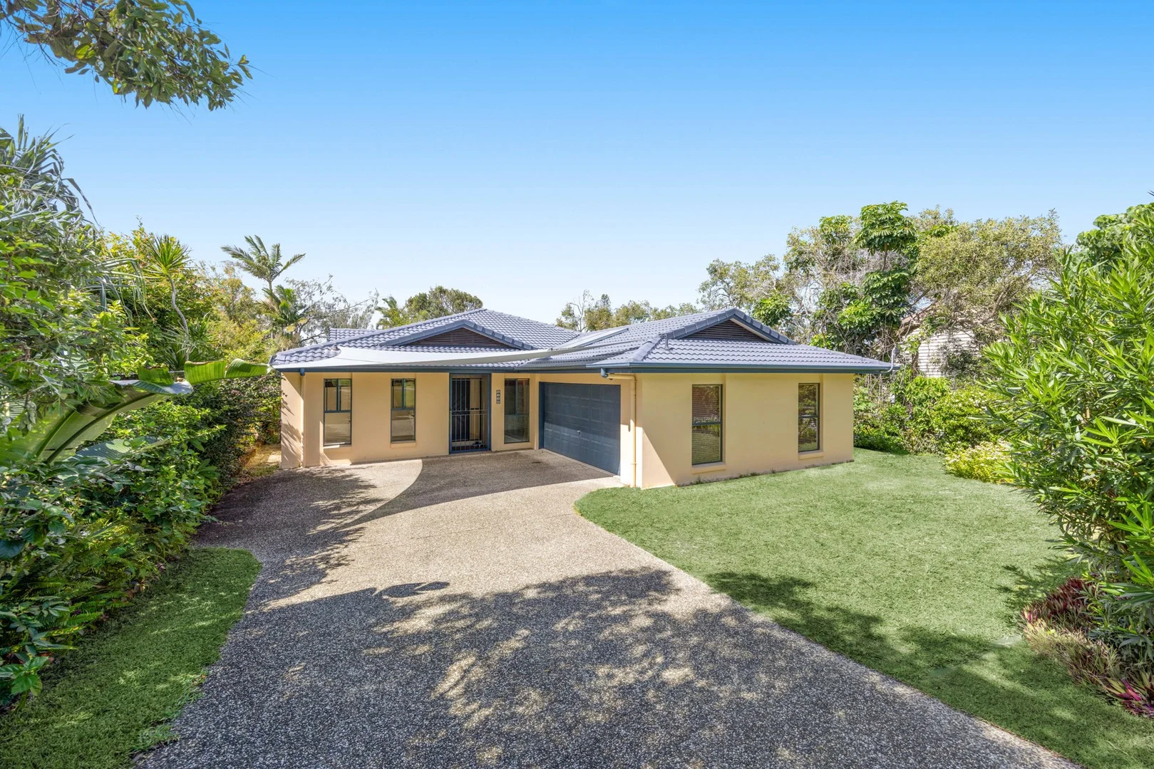 1489 David Low Way, Yaroomba QLD 4573