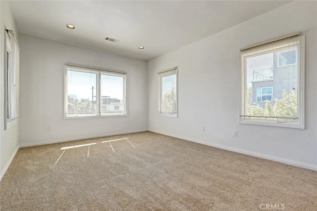 Additional image 42 of 12134 Lawler St, Los Angeles, CA 90066