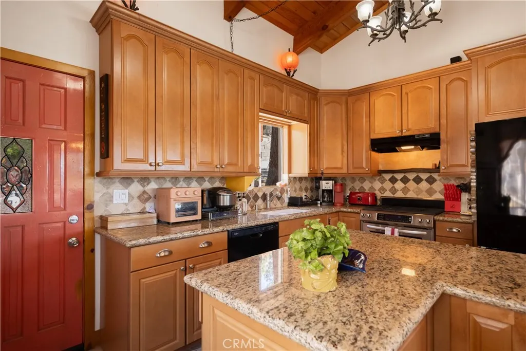 Additional image 54 of 39563 Raccoon Drive, Fawnskin, CA 92333