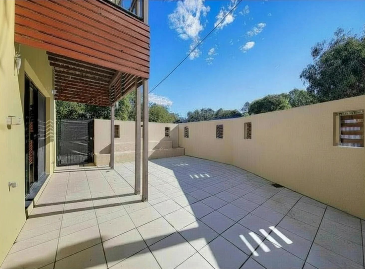 Additional image 2 of 1/23 Gladys Street, Stones Corner QLD 4120