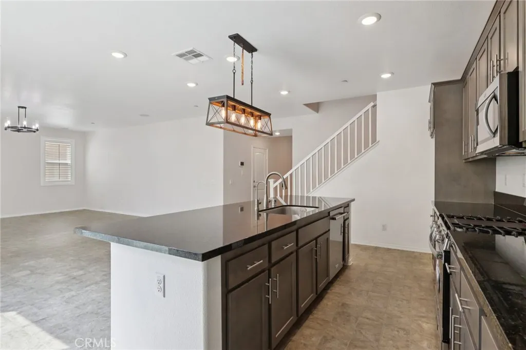 Additional image 52 of 833 S Sumac Lane, Rialto, CA 92376