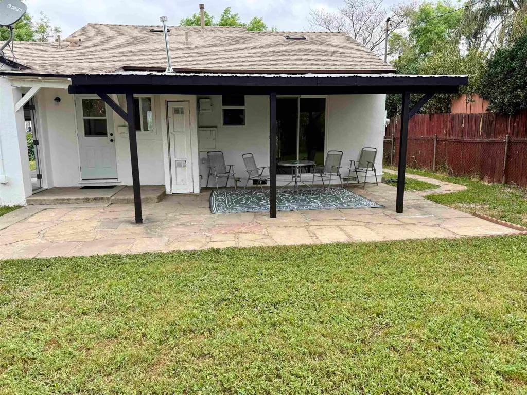 Additional image 27 of 424 N Lazard Street, San Fernando, CA 91340