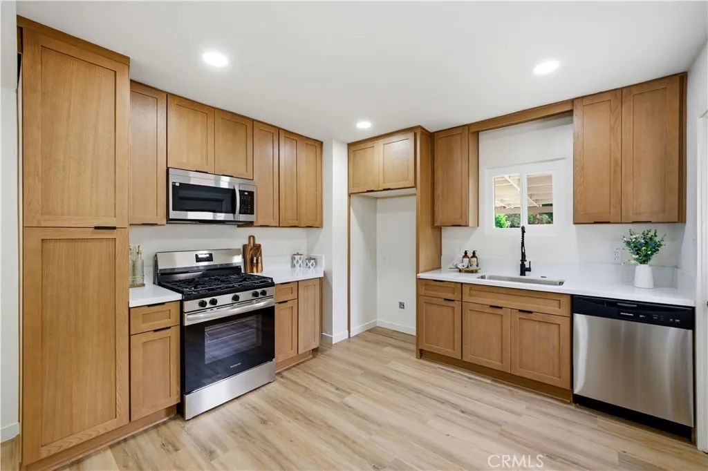 Additional image 12 of 2443 Roxbury Drive N, San Bernardino, CA 92404