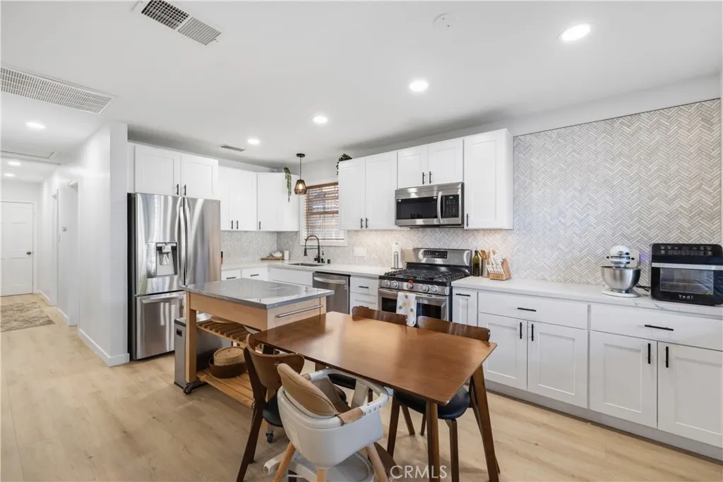 Additional image 83 of 25048 Wheeler Rd, Newhall, CA 91321