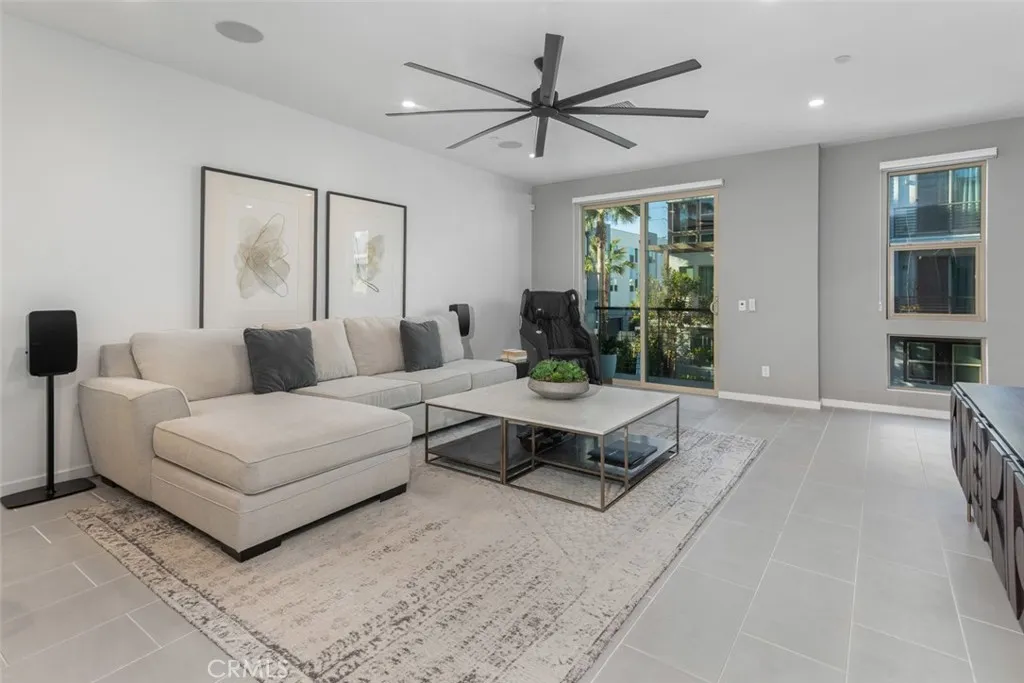 Additional image 19 of 203 Placemark, Irvine, CA 92614