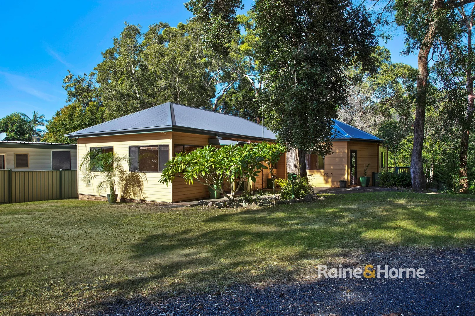 1 Myola Road, Umina Beach NSW 2257