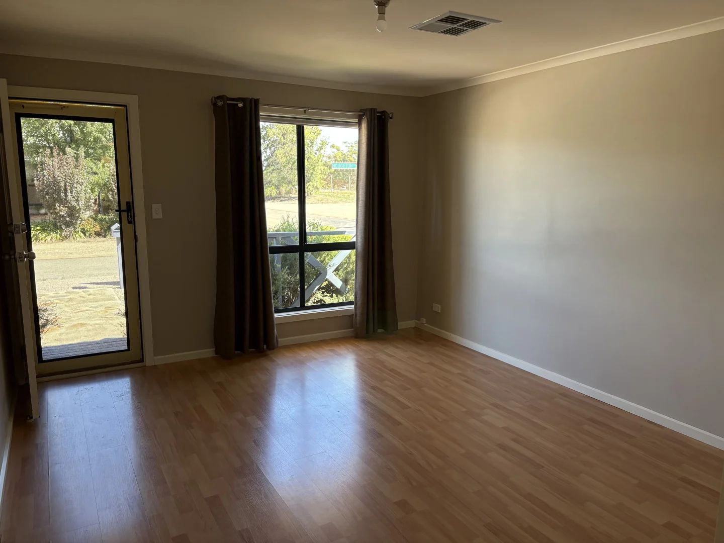 Additional image 2 of 28 Houghton Street, Jamestown SA 5491