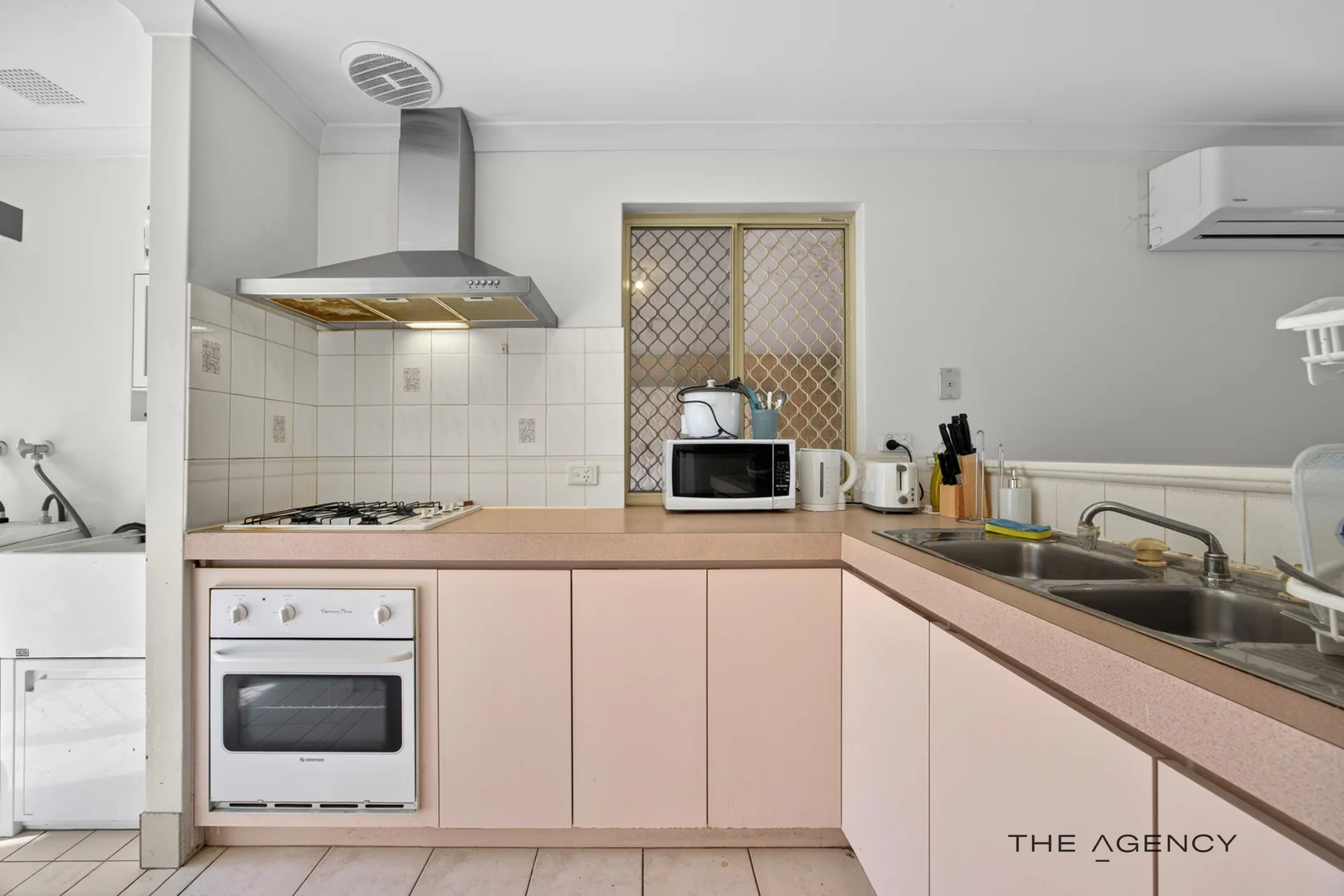 Additional image 16 of 3/5 Chapman Road, St James WA 6102