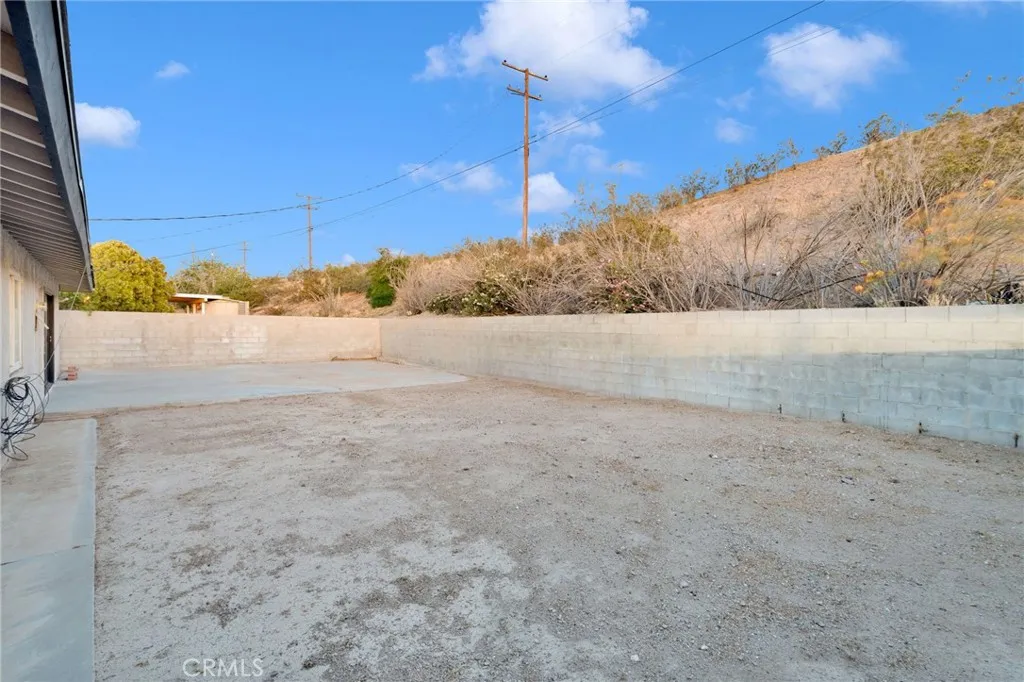 850 Linda Ln, Barstow, CA 92311