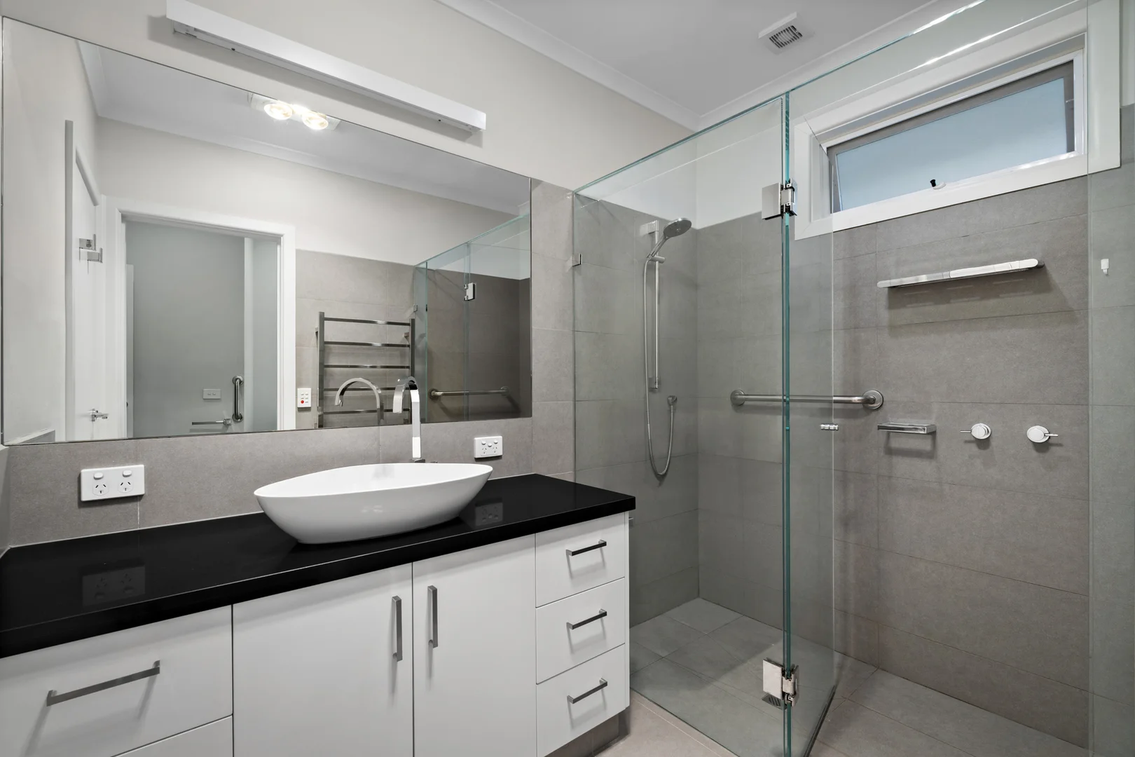 Additional image 11 of 1-2/18 Pine Street, Brighton VIC 3186