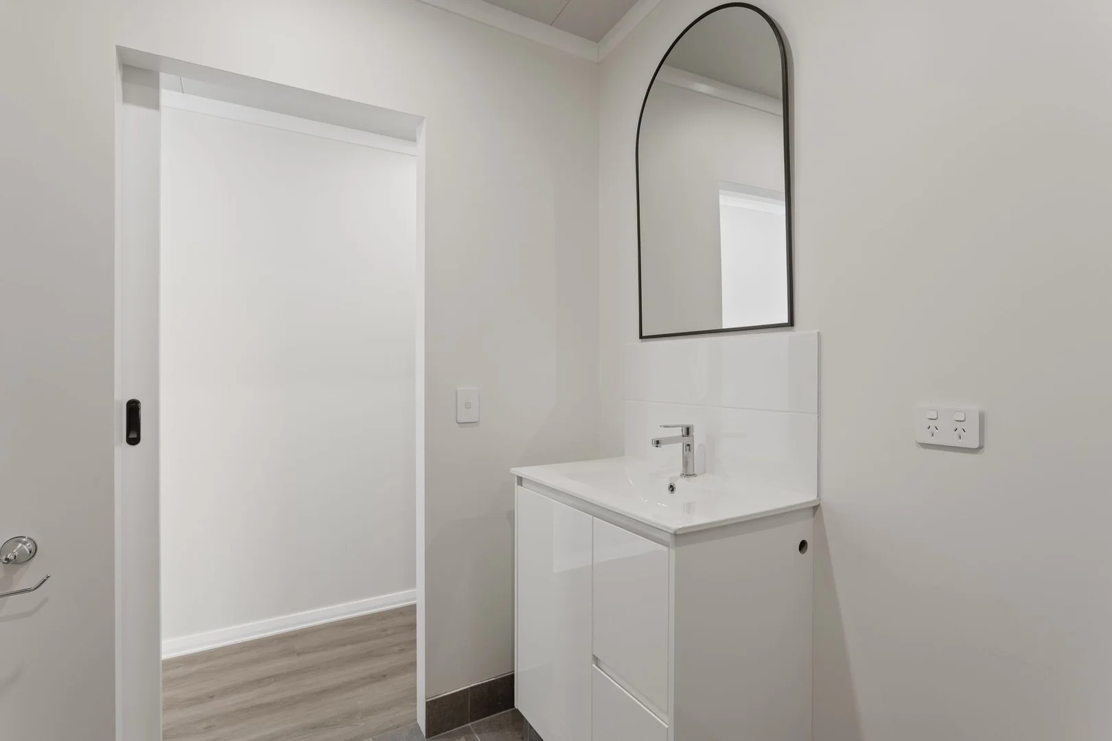 Additional image 4 of Granny flat 1/155 Berwick St, Victoria Park WA 6100
