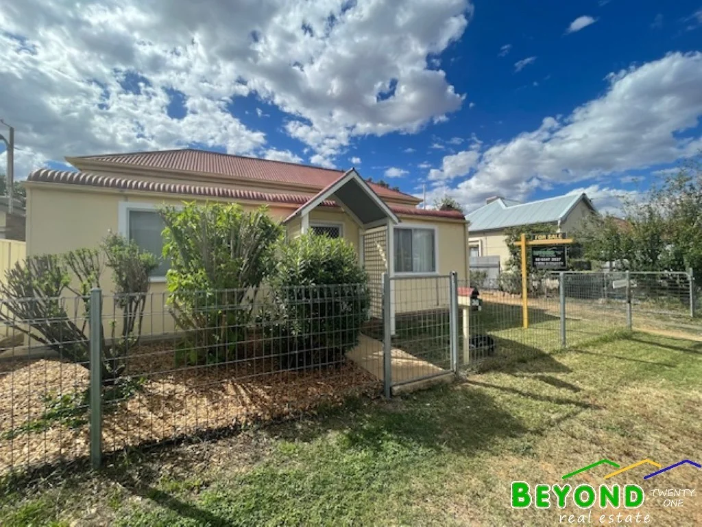 36 Myrtle Street, Gilgandra NSW 2827