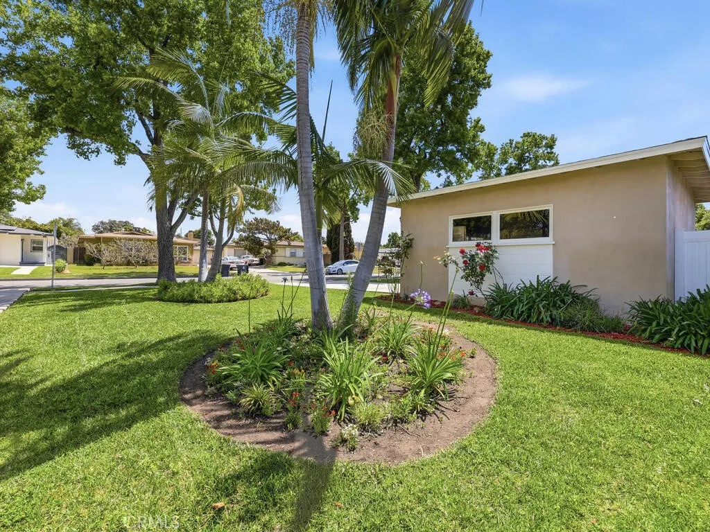 Additional image 78 of 422 E 22nd St, Santa Ana, CA 92706