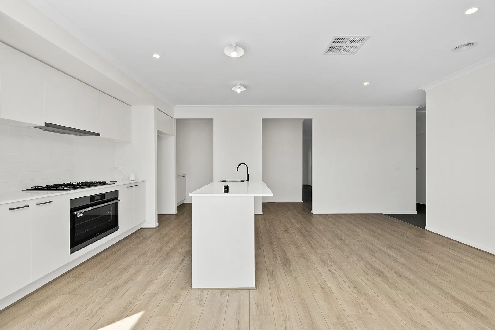 Additional image 2 of 47 Aristides Crescent, Thornhill Park VIC 3335