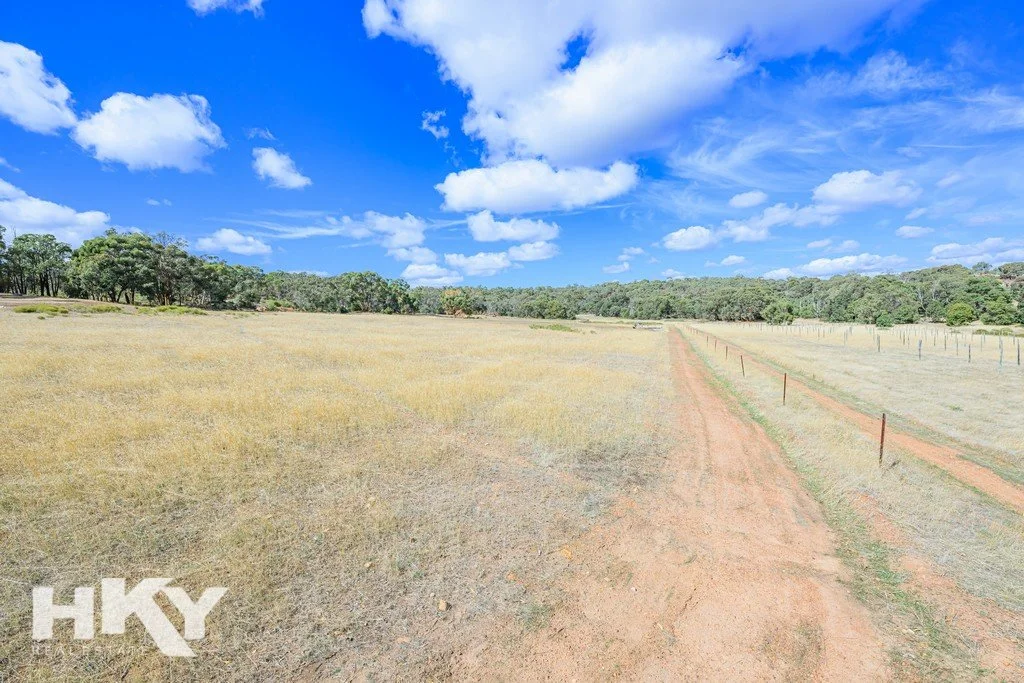 Additional image 10 of 252 CREST HILL ROAD, Mooliabeenee WA 6504