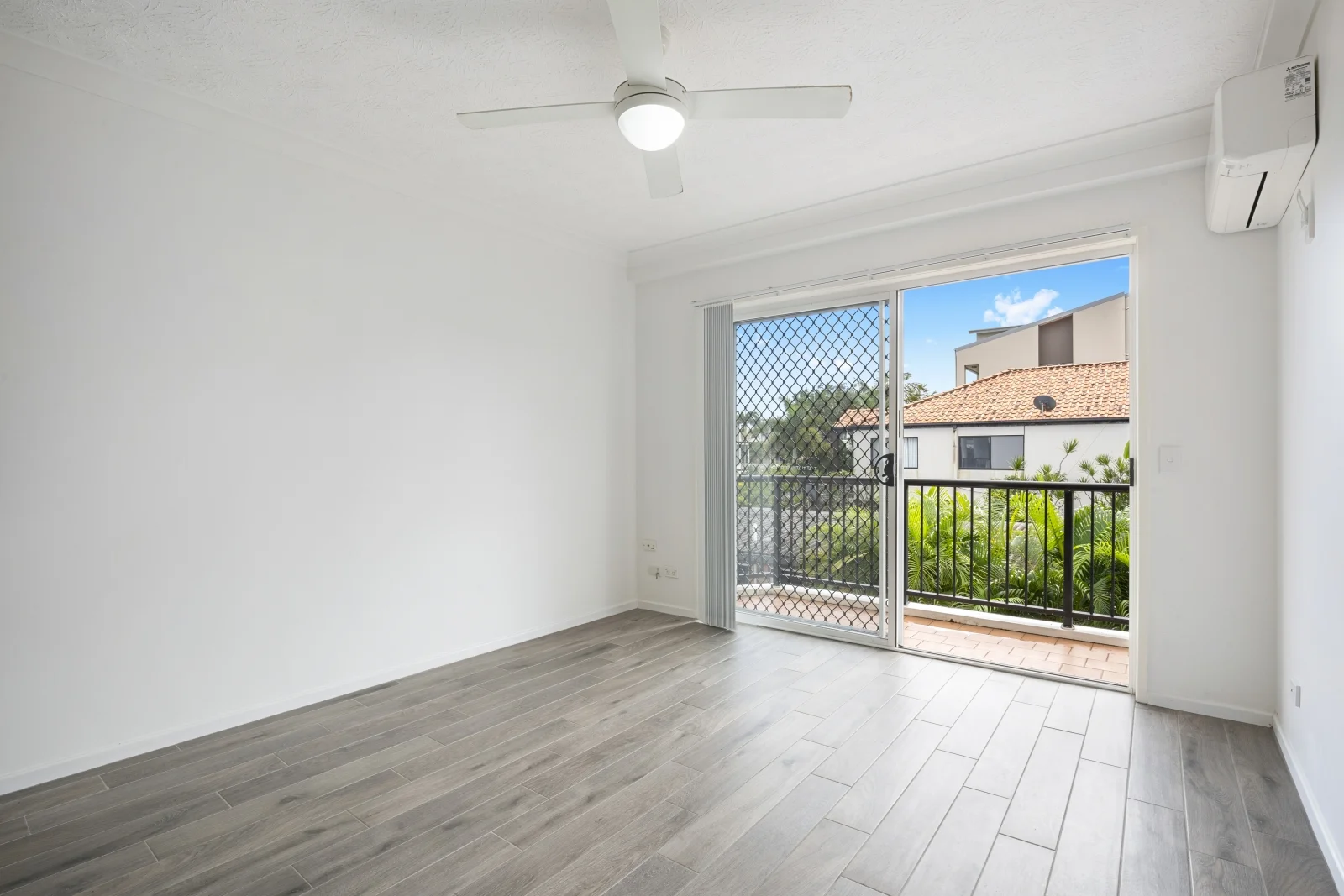 Additional image 4 of 12/15-19 Surf Street, Mermaid Beach QLD 4218